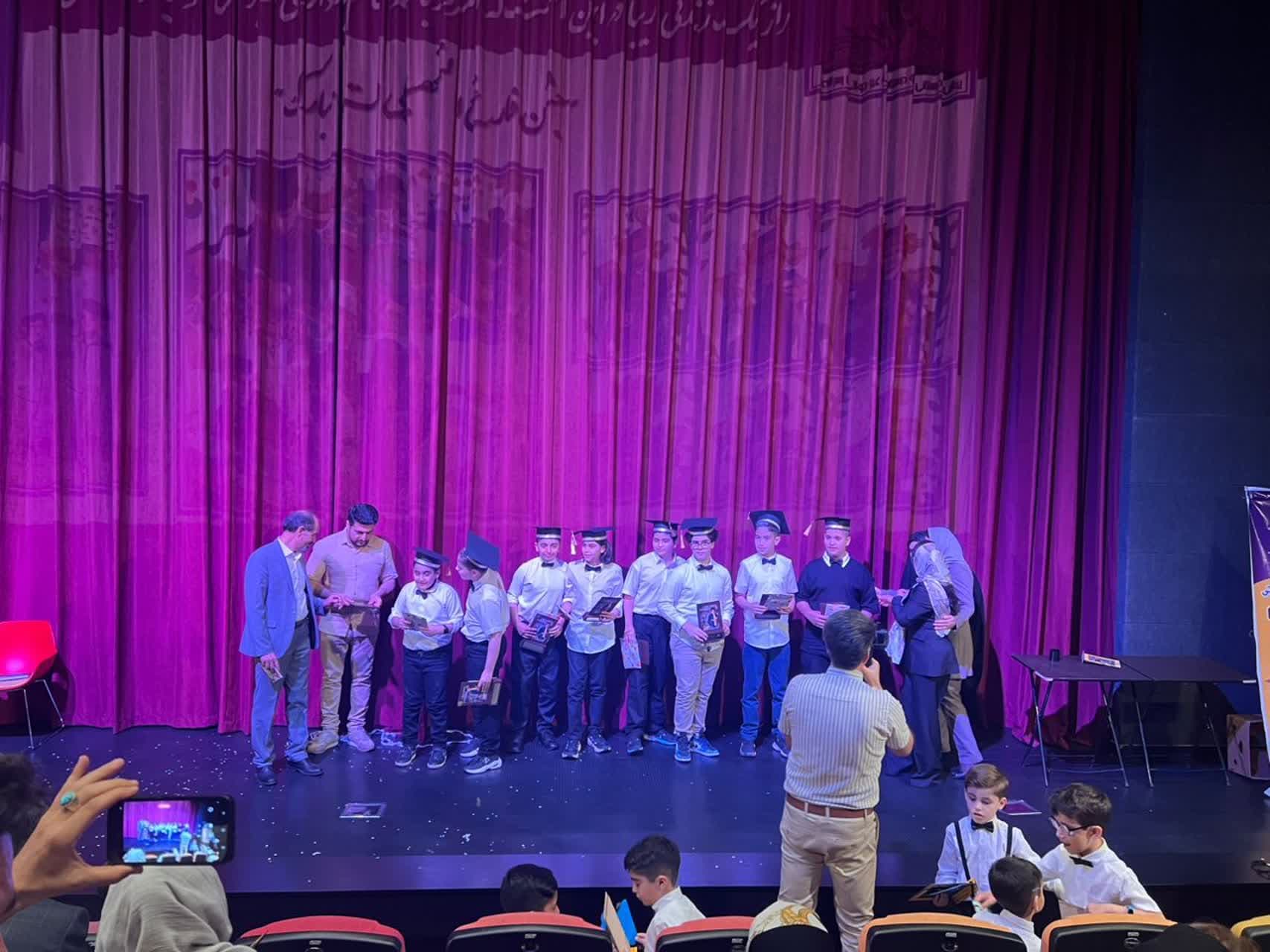 جشن الفبا و فارغ التحصیلی